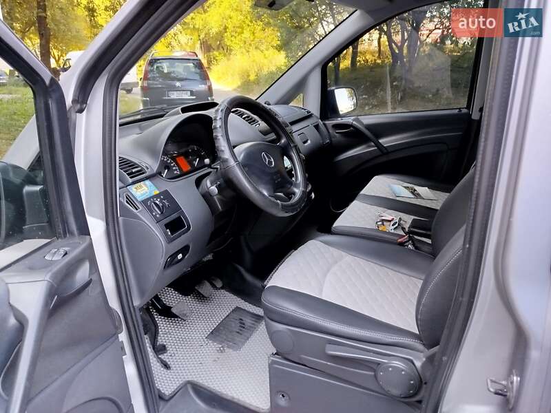 Mercedes-Benz Vito 2011