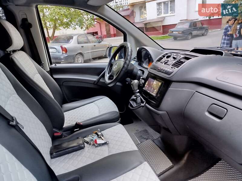 Mercedes-Benz Vito 2011