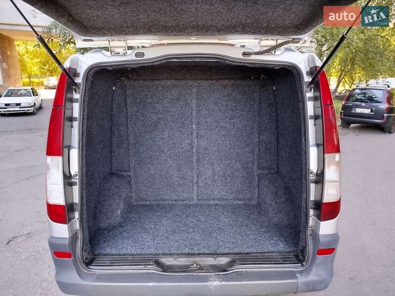 Mercedes-Benz Vito 2011