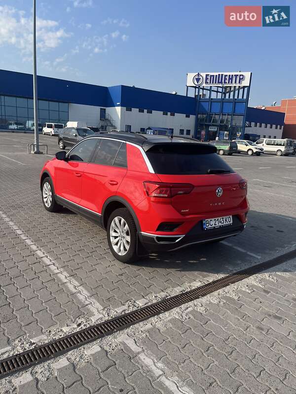 Volkswagen T-Roc 2019