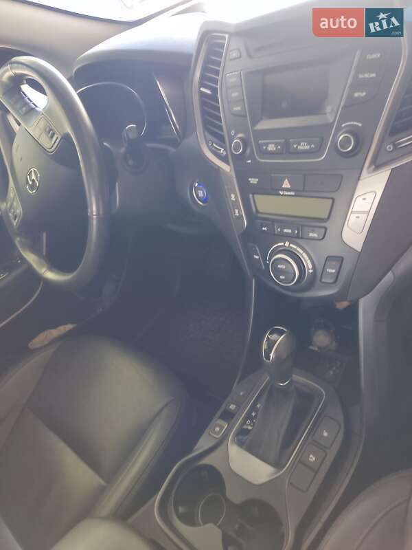 Hyundai Grand Santa Fe 2015