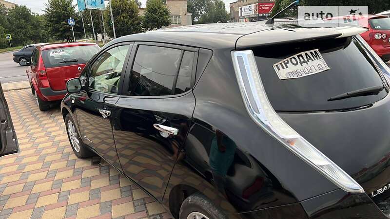 Nissan Leaf 2011