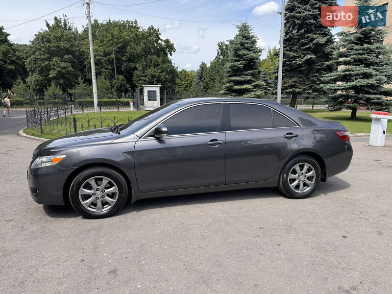 Toyota Camry 2010