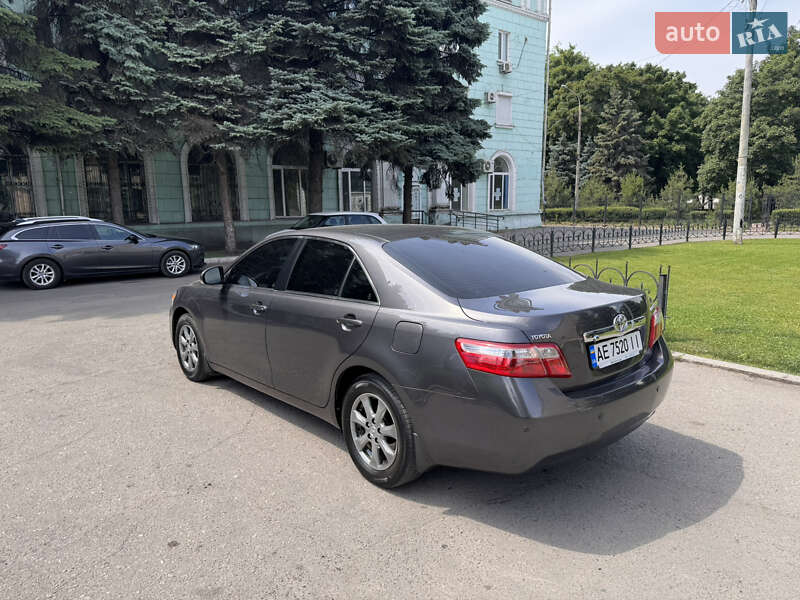 Toyota Camry 2010