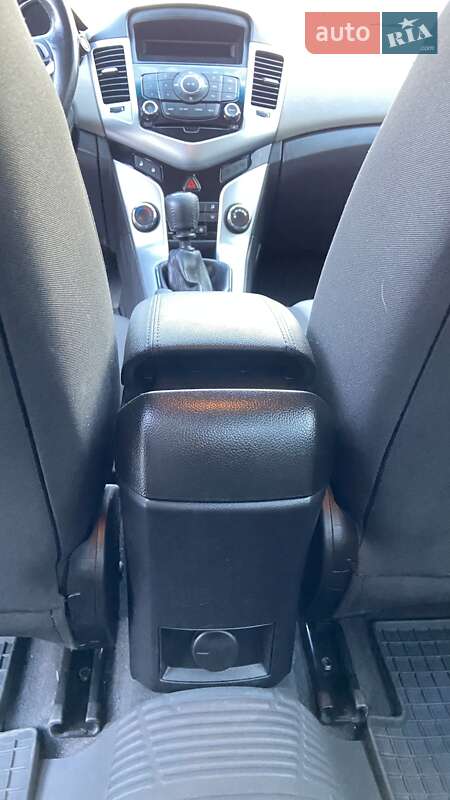 Chevrolet Cruze 2011