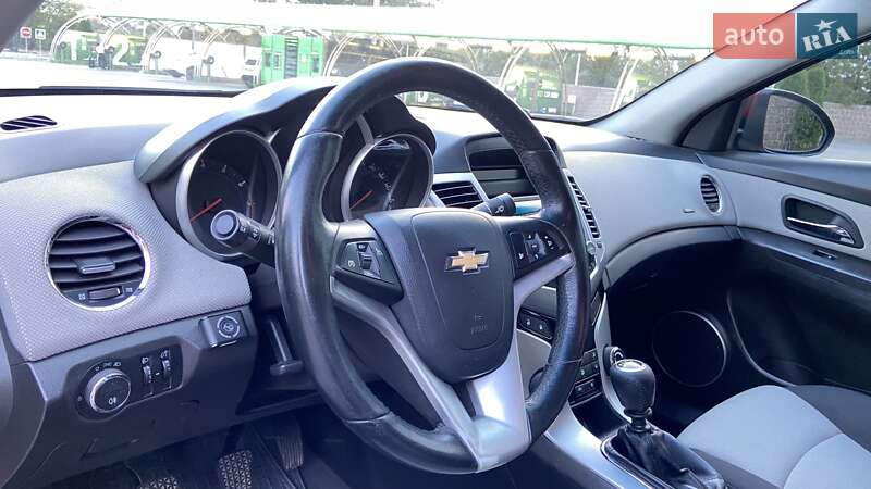 Chevrolet Cruze 2011