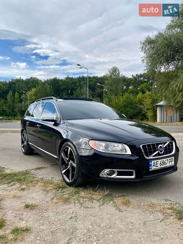 Volvo V70 2010