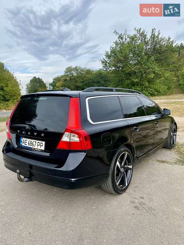 Volvo V70 2010