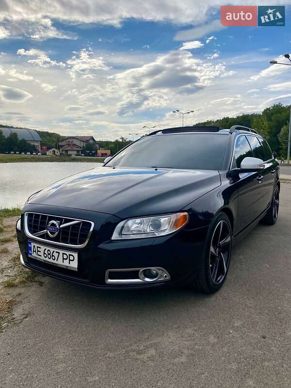 Volvo V70 2010