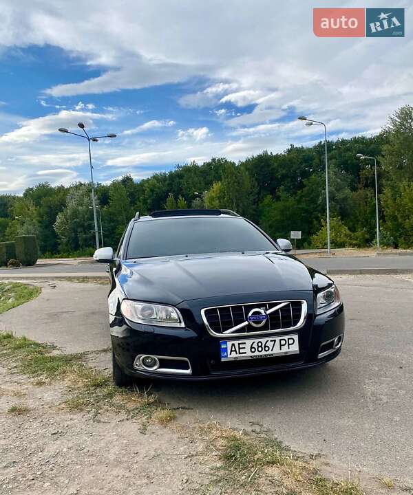 Volvo V70 2010