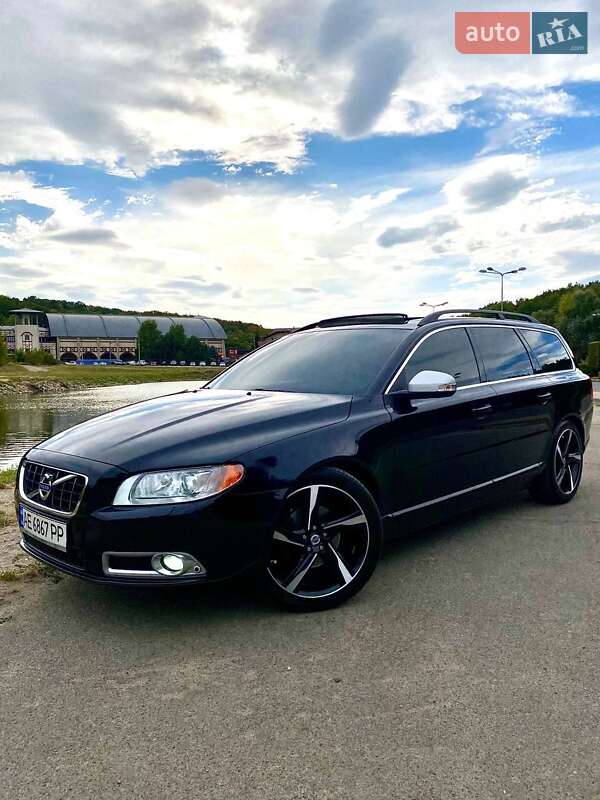 Volvo V70 2010