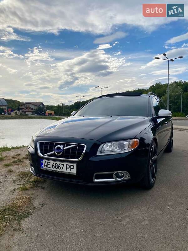 Volvo V70 2010