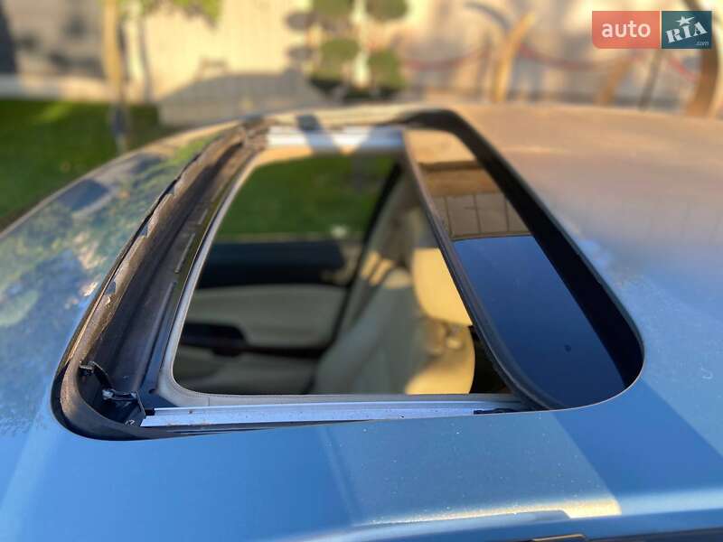 Honda Crosstour 2010