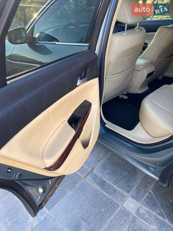 Honda Crosstour 2010