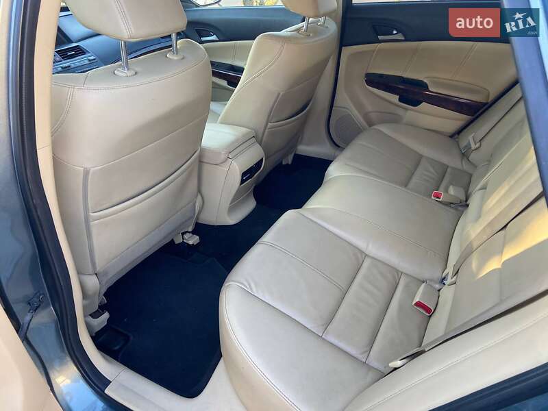 Honda Crosstour 2010