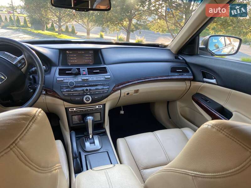 Honda Crosstour 2010