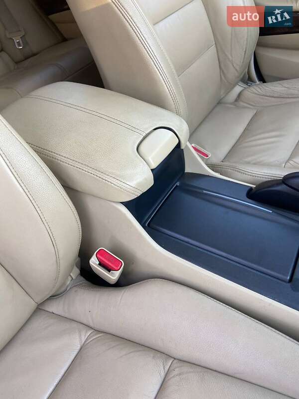 Honda Crosstour 2010