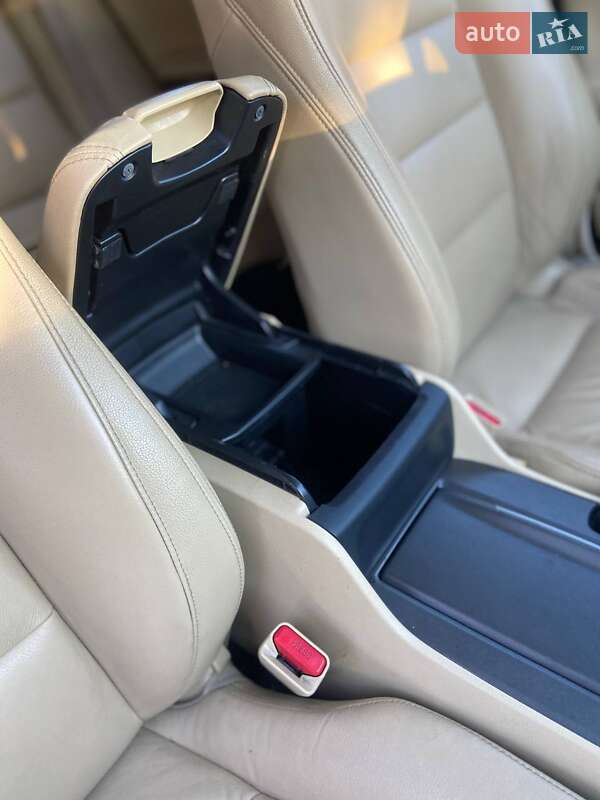 Honda Crosstour 2010