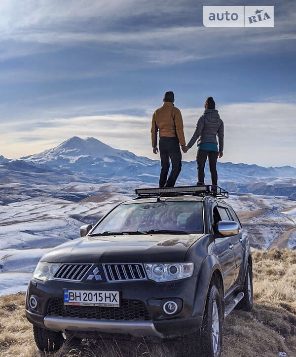 Mitsubishi Pajero Sport 2011