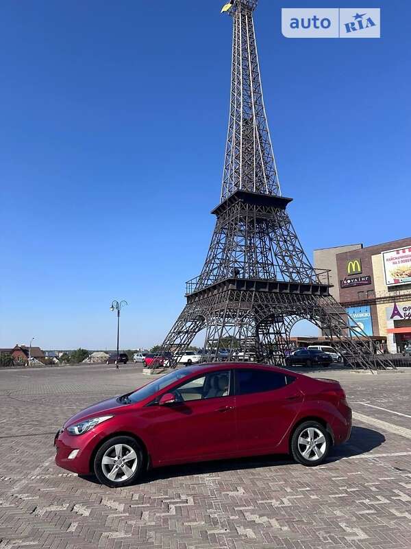 Hyundai Elantra 2011