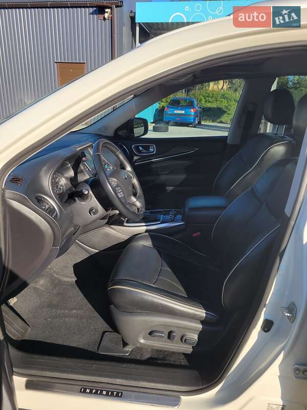 Infiniti-6
