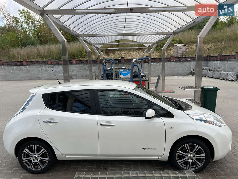 Nissan Leaf 2017