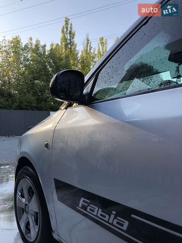 Skoda Fabia 2011