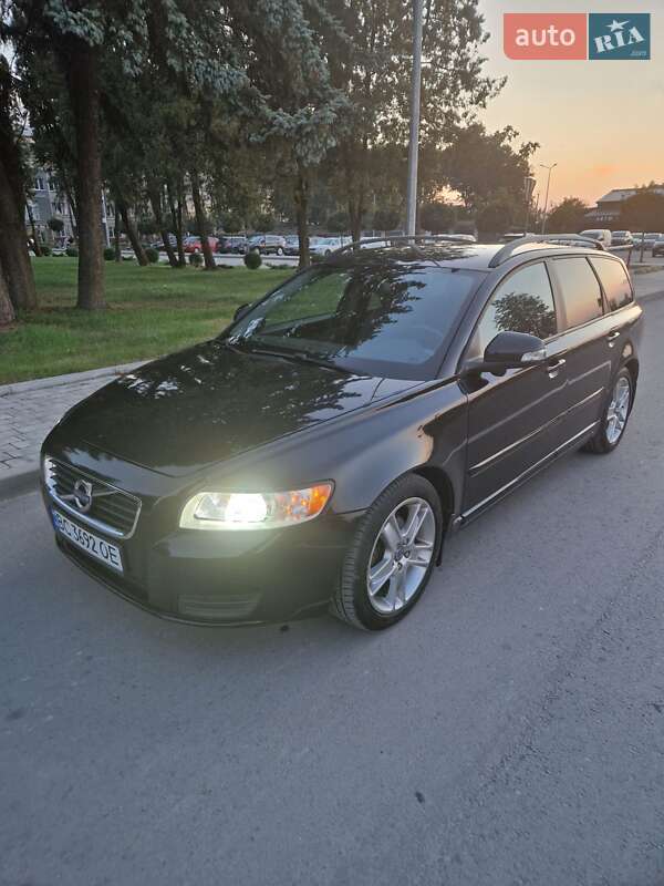Volvo V50 2011