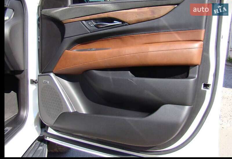 Cadillac Escalade 2019