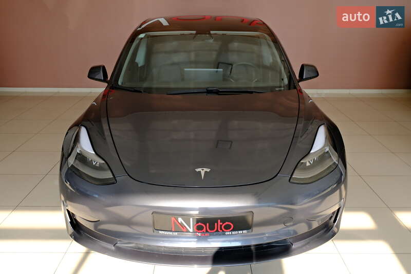 Tesla Model 3 2021