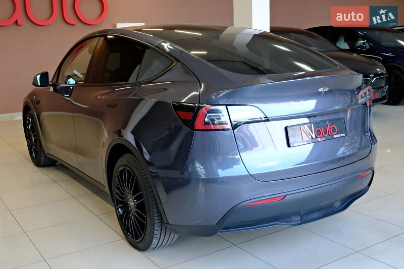 Tesla Model Y 2020
