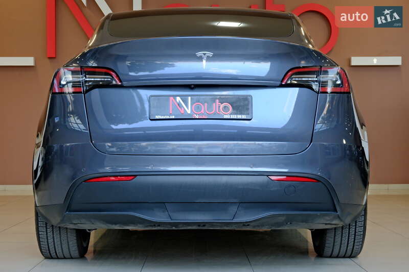 Tesla Model Y 2020