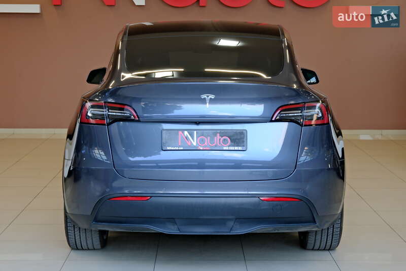 Tesla Model Y 2020