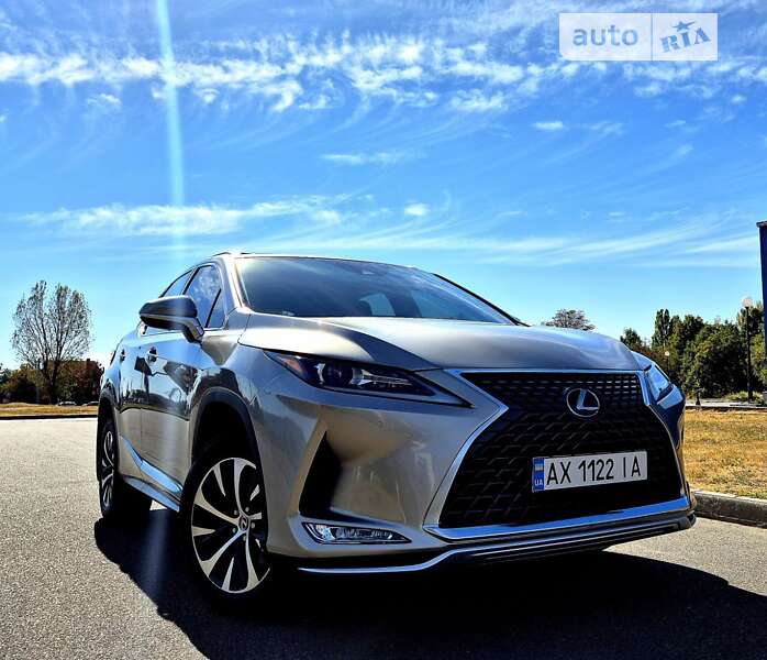 Lexus-4
