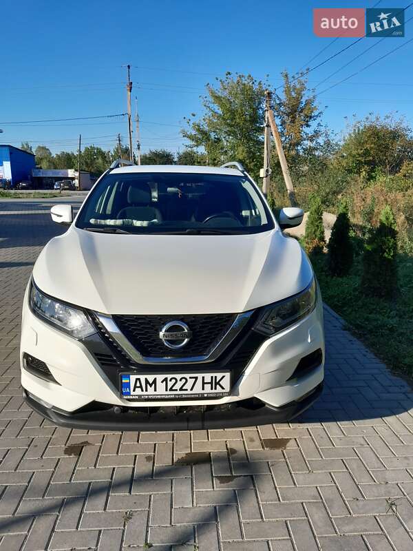 Nissan-3