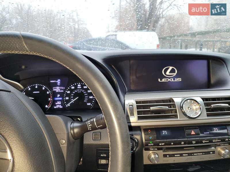 Lexus-2