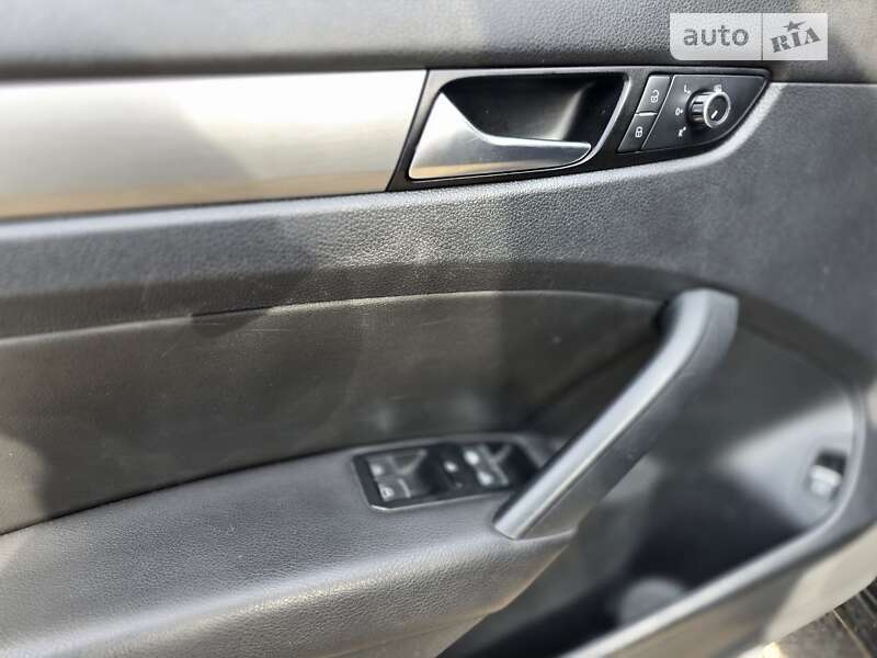 Volkswagen Passat 2013