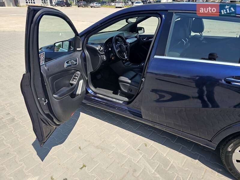 Mercedes-Benz B-Class 2016