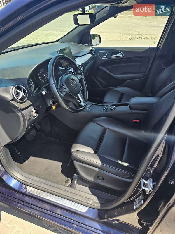 Mercedes-Benz B-Class 2016