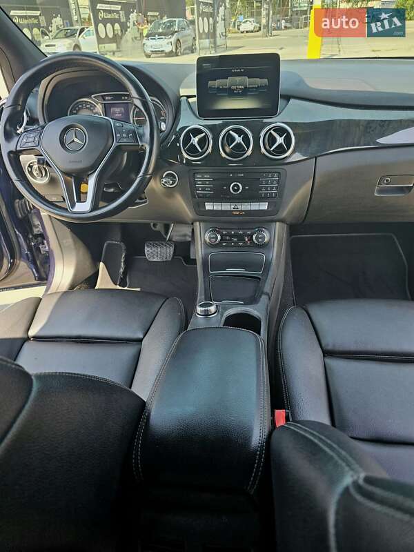 Mercedes-Benz B-Class 2016