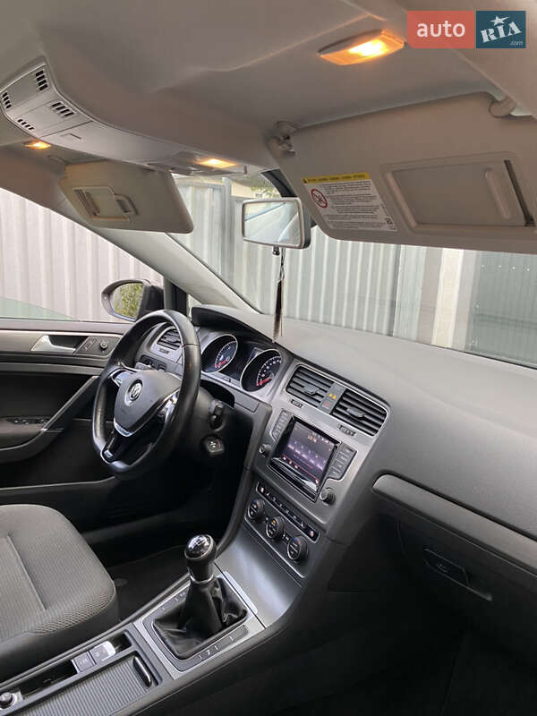 Volkswagen Golf 2013