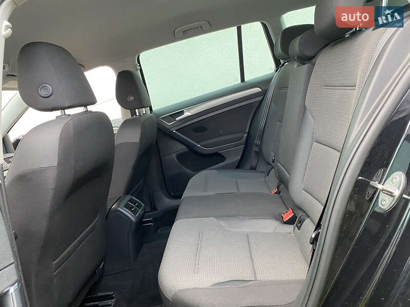 Volkswagen Golf 2013