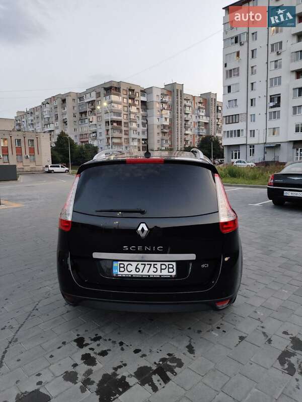 Renault Grand Scenic 2013