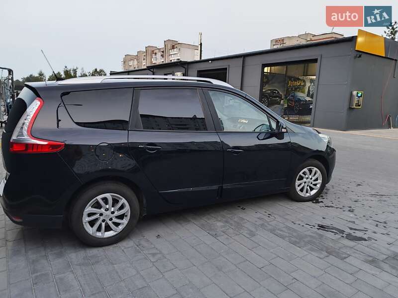 Renault Grand Scenic 2013