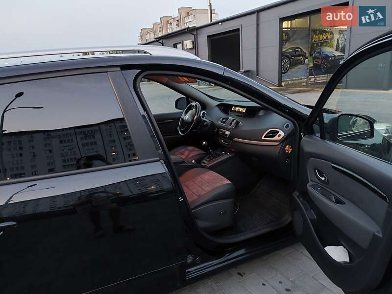 Renault Grand Scenic 2013