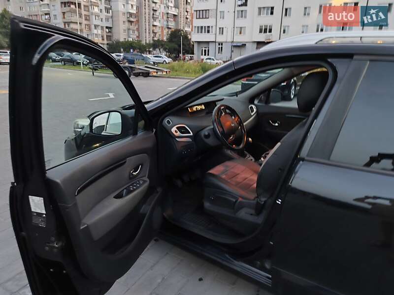 Renault Grand Scenic 2013