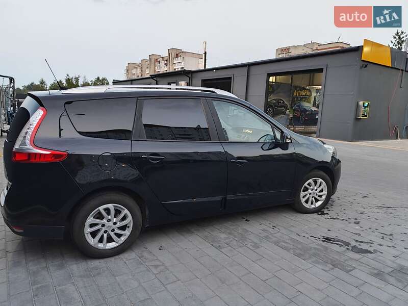 Renault Grand Scenic 2013