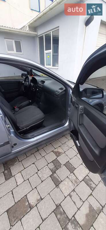 Opel Astra 2007