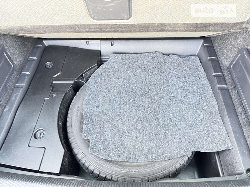 Volkswagen Passat 2011