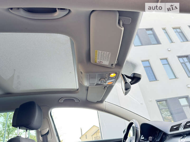 Volkswagen Passat 2011